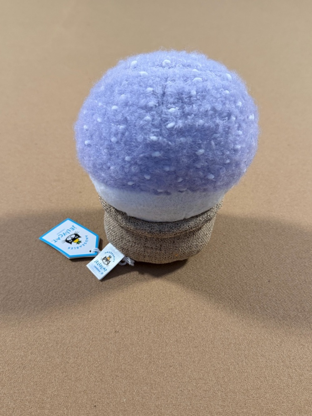 ☃️Jellycat Amuseables Snow Globe - Picture 8 of 9